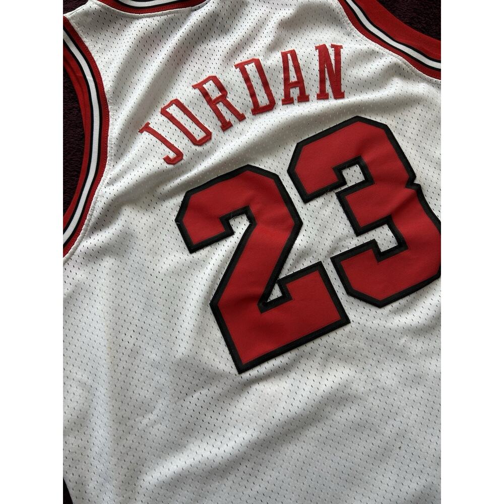Vintage Chicago Bulls Jersey Mens XXL NBA Basketball Michael Jordan 23 Nike